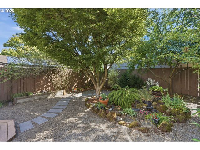 1326 Ne 73RD Ave, Portland, OR 97213