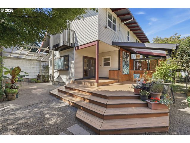 1326 Ne 73RD Ave, Portland, OR 97213