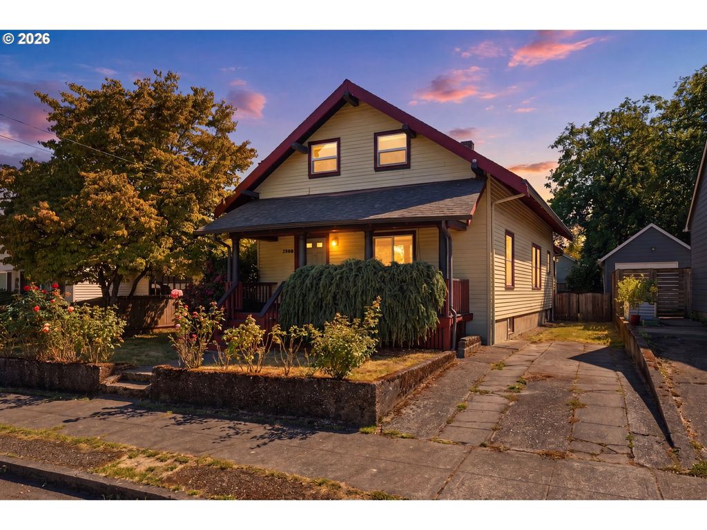 1326 Ne 73RD Ave, Portland, OR 97213