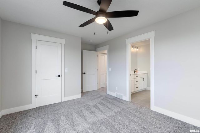 6928 Wilderness Pointe Pointe, Bettendorf, IA 52722