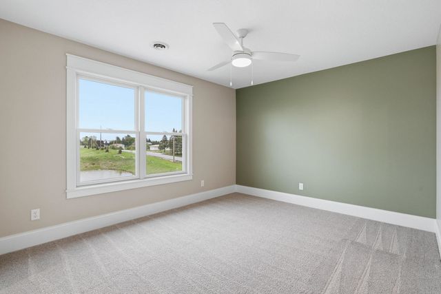 6928 Wilderness Pointe, Bettendorf, IA 52722