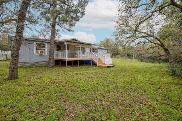 114 Fealy RD, Red Rock, TX 78662