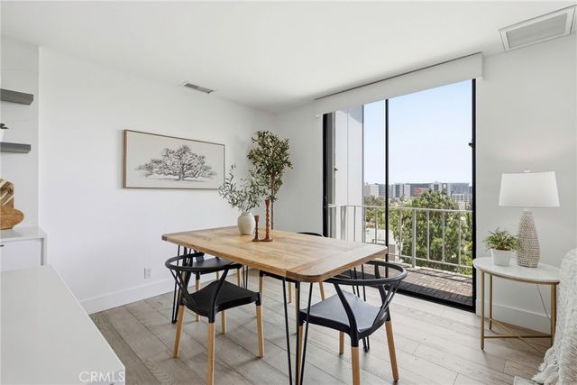 100 S Doheny, Los Angeles, CA 90048