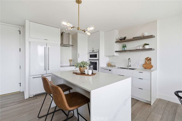 100 S Doheny, Los Angeles, CA 90048