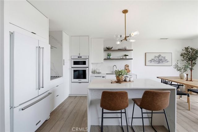 100 S Doheny, Los Angeles, CA 90048