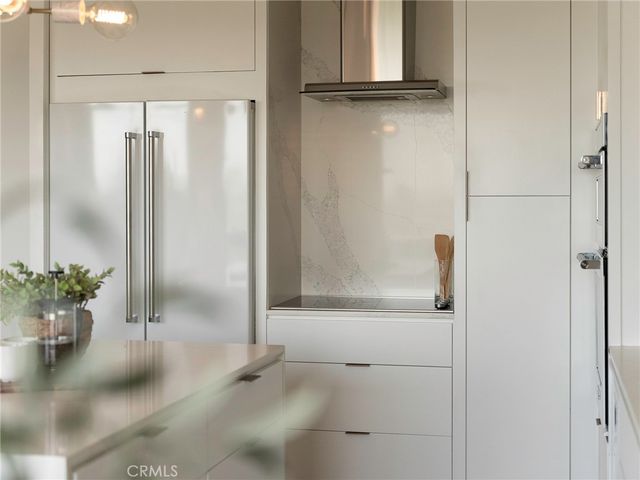 100 S Doheny, Los Angeles, CA 90048