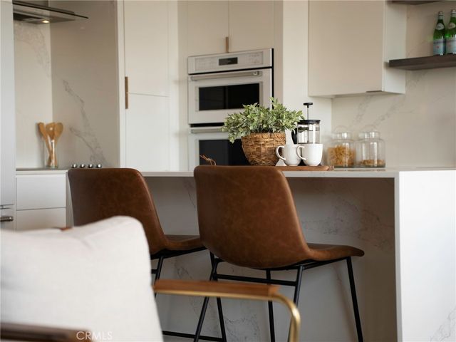 100 S Doheny, Los Angeles, CA 90048