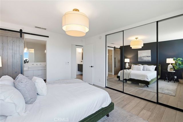 100 S Doheny, Los Angeles, CA 90048