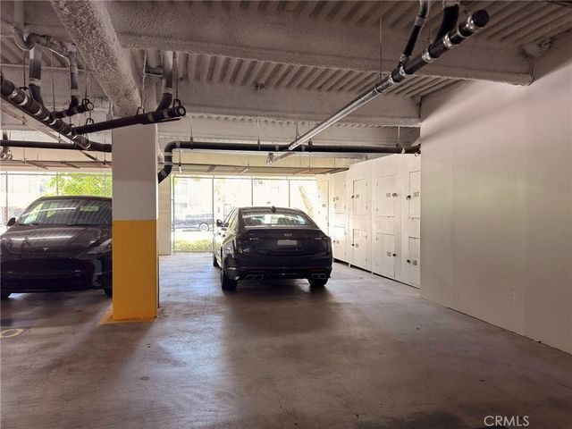 100 S Doheny, Los Angeles, CA 90048