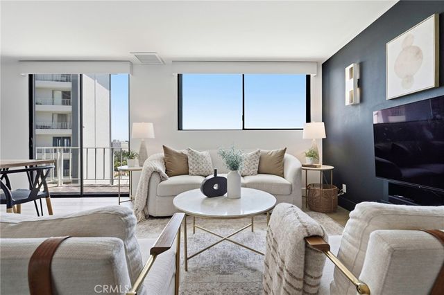 100 S Doheny, Los Angeles, CA 90048