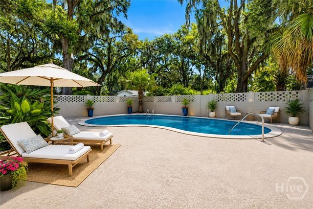 1461 Queensbury Street, Savannah, GA 31406