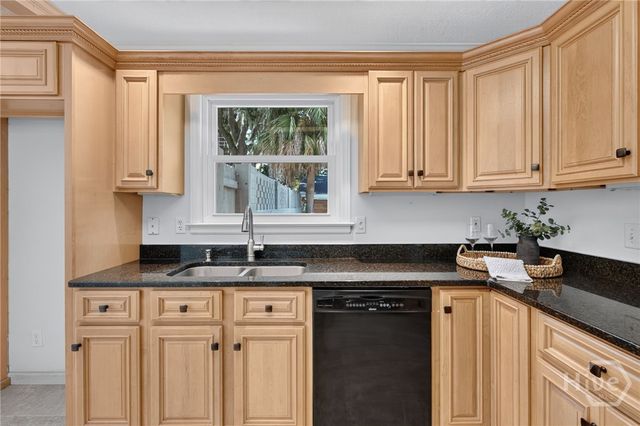 1461 Queensbury Street, Savannah, GA 31406