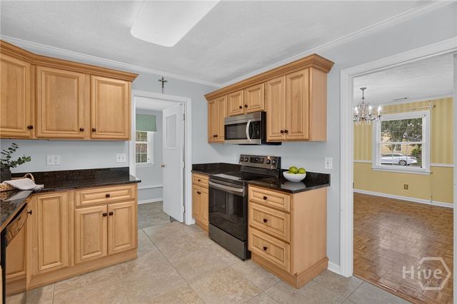 1461 Queensbury Street, Savannah, GA 31406