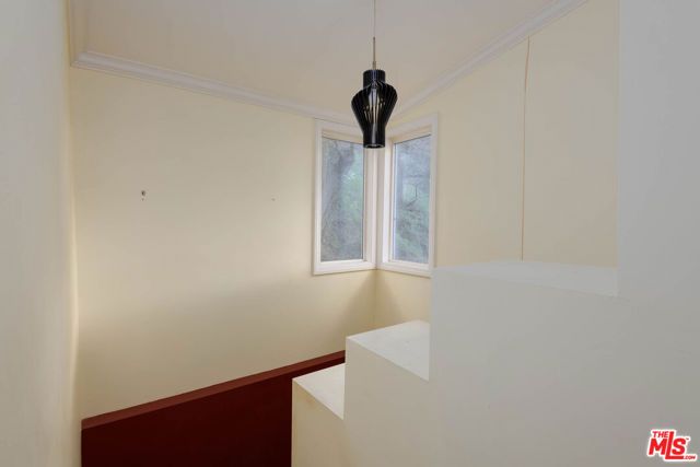 2015 Rosilla Place, Los Angeles, CA 90046