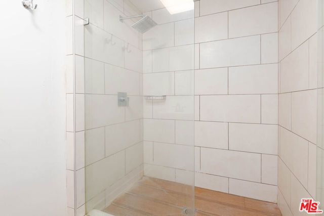 2015 Rosilla Place, Los Angeles, CA 90046