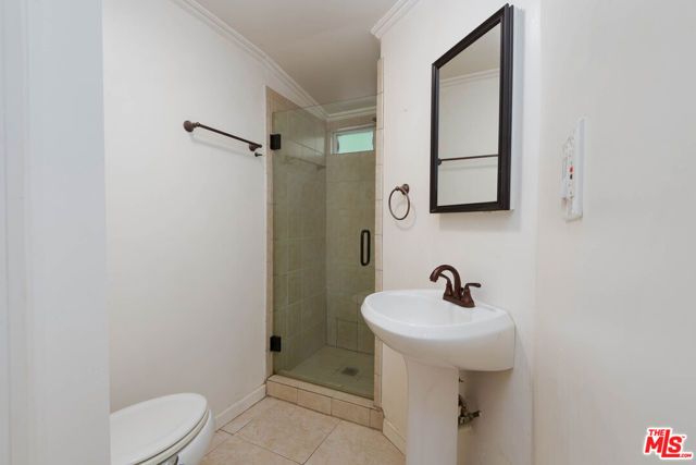 2015 Rosilla Place, Los Angeles, CA 90046