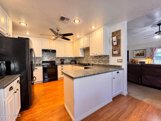 11202 W WINSLOW Avenue, Tolleson, AZ 85353