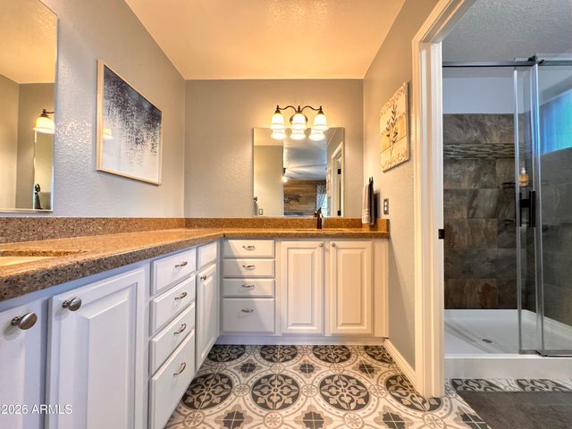 11202 W WINSLOW Avenue, Tolleson, AZ 85353