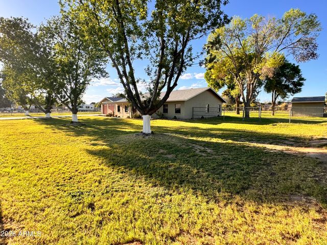 11202 W WINSLOW Avenue, Tolleson, AZ 85353