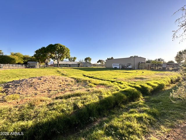 11202 W WINSLOW Avenue, Tolleson, AZ 85353