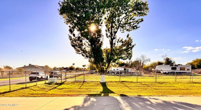 11202 W WINSLOW Avenue, Tolleson, AZ 85353