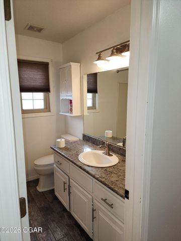 2701 W 24th Street, Joplin, MO 64804