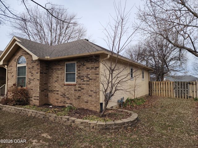 2701 W 24th Street, Joplin, MO 64804