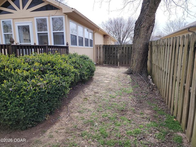 2701 W 24th Street, Joplin, MO 64804