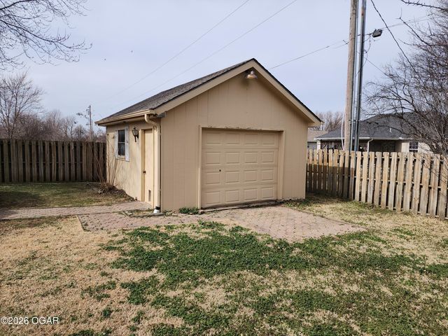 2701 W 24th Street, Joplin, MO 64804