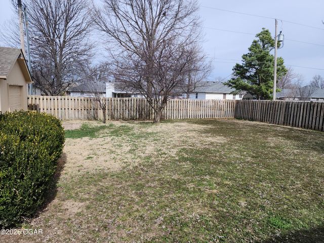 2701 W 24th Street, Joplin, MO 64804