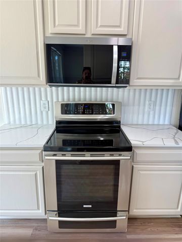 506 Marathon Place, Stafford, TX 77477