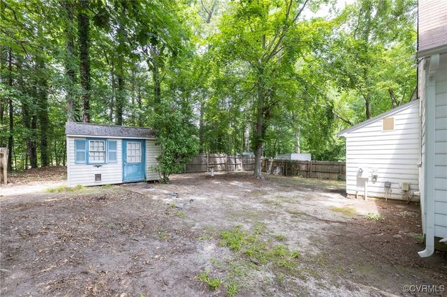 10237 Berrymeade Ct, Glen Allen, VA 23060