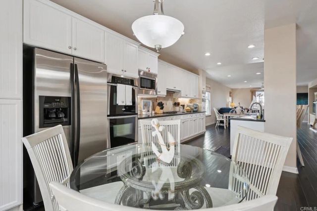 1540 Seabridge Lane, Oxnard, CA 93035