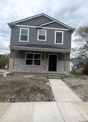 27305 Groveland Street, Madison Heights, MI 48071
