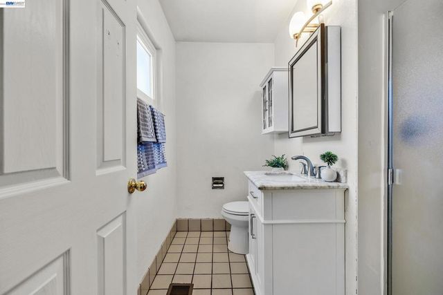 27029 Jennings Way, Hayward, CA 94544