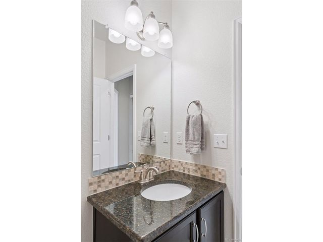 7363 Chase St, Arvada, CO 80003