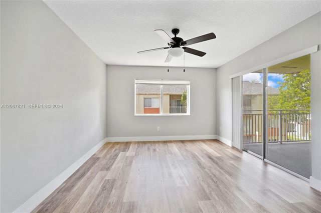 18840 NW 57th Avenue 306, Hialeah, FL 33015