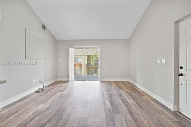 18840 NW 57th Avenue 306, Hialeah, FL 33015