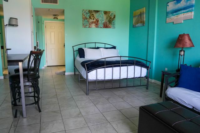 214 SW Miracle Strip Prkwy Parkway, B202, Fort Walton Beach, FL 32548