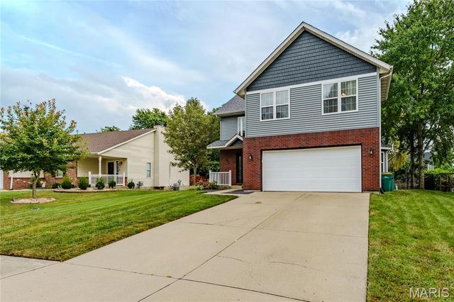 622 Rain Hollow Drive, O'fallon, IL 62269