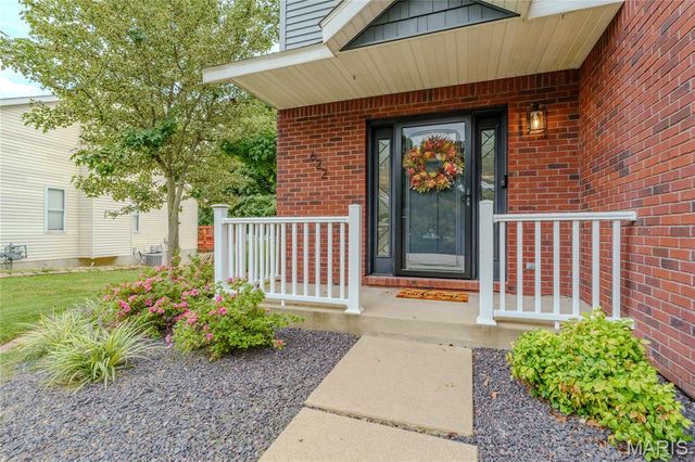 622 Rain Hollow Drive, O'fallon, IL 62269