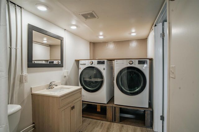 1127 CARDINAL LANE, Howard, WI 54313