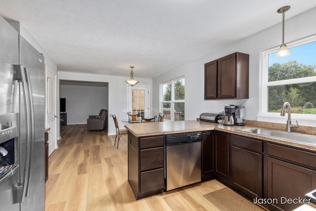 518 Orchard Drive, Rockford, MI 49341