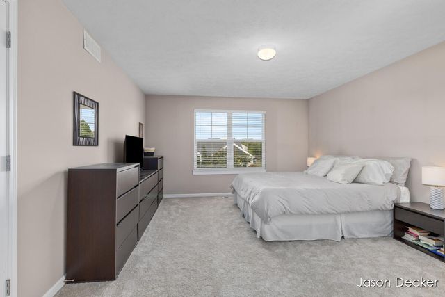 518 Orchard Drive, Rockford, MI 49341