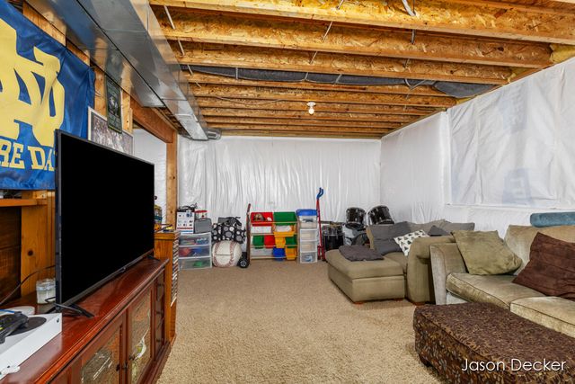 518 Orchard Drive, Rockford, MI 49341