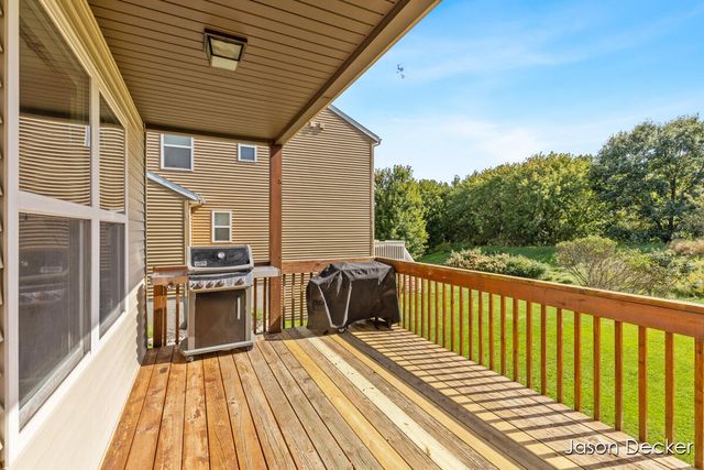 518 Orchard Drive, Rockford, MI 49341