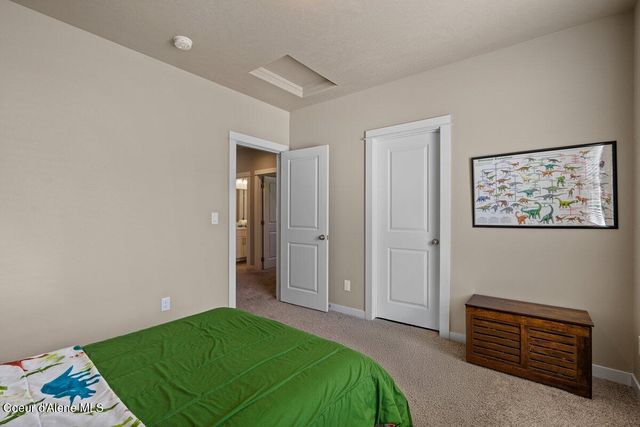 1974 KELSO LAKE RD, Athol, ID 83801