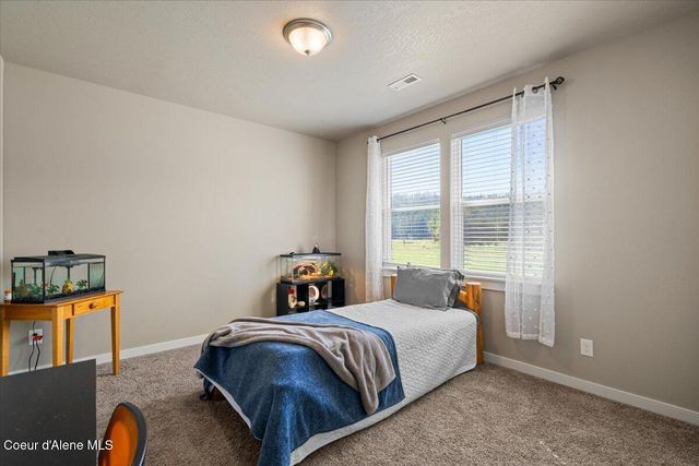 1974 KELSO LAKE RD, Athol, ID 83801