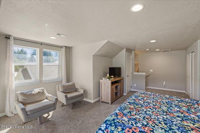 1974 KELSO LAKE RD, Athol, ID 83801