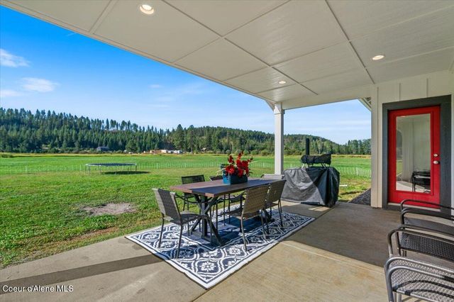 1974 KELSO LAKE RD, Athol, ID 83801